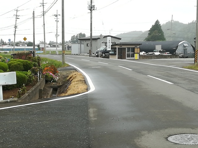 島バイパスの旧道